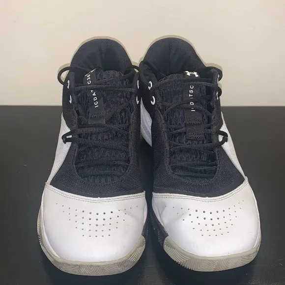 Under Armour SC 3ZERO IV Men's Athletic Shoes Sneaker Size 11.5.
