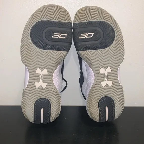 Under Armour SC 3ZERO IV Men's Athletic Shoes Sneaker Size 11.5.