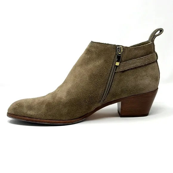Vía Spiga Women’s Ankle Boots