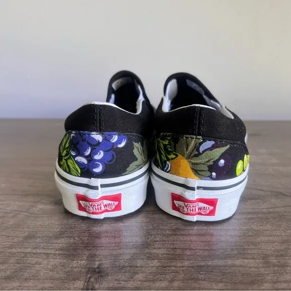 Vans Classic Slip On Unisex Fruit Skull Shoes Size 6.5 or 5 #449