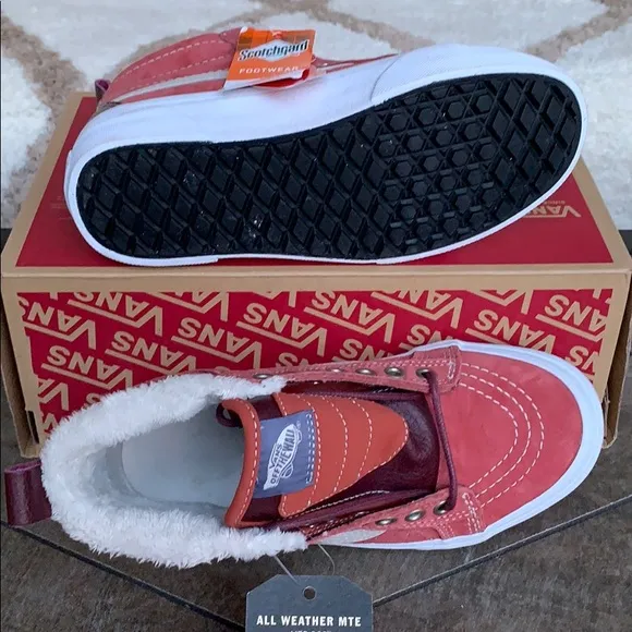 VANS SK8-Hi MTE Beet Red WMNS