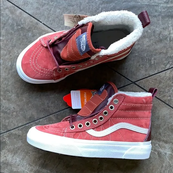 VANS SK8-Hi MTE Beet Red WMNS