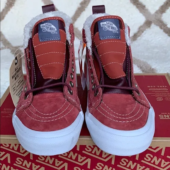 VANS SK8-Hi MTE Beet Red WMNS