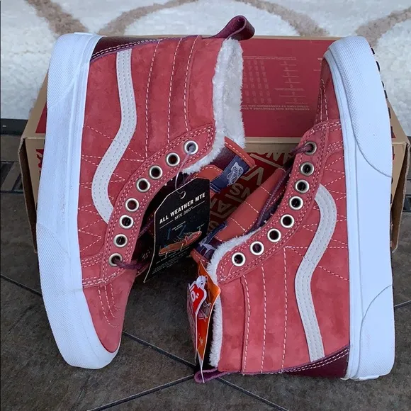 VANS SK8-Hi MTE Beet Red WMNS