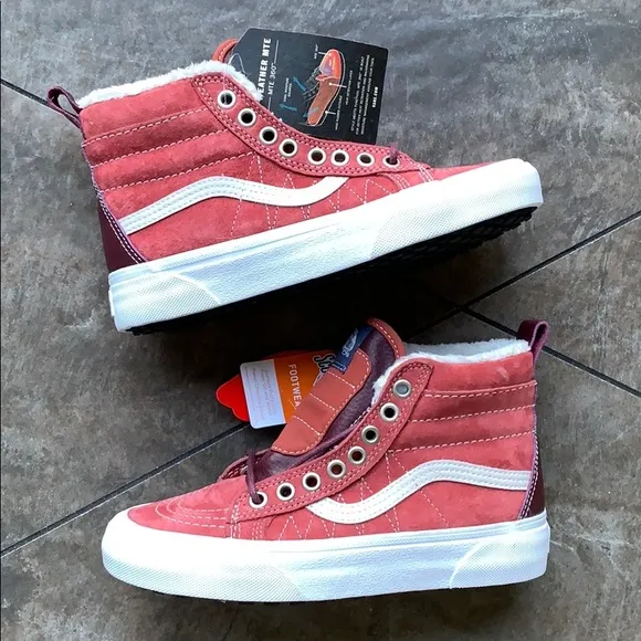 VANS SK8-Hi MTE Beet Red WMNS