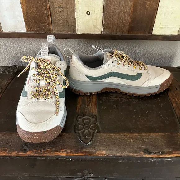 Vans Ultra Range MTE exo suede shoes