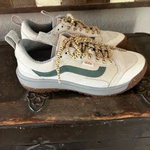 Vans Ultra Range MTE exo suede shoes