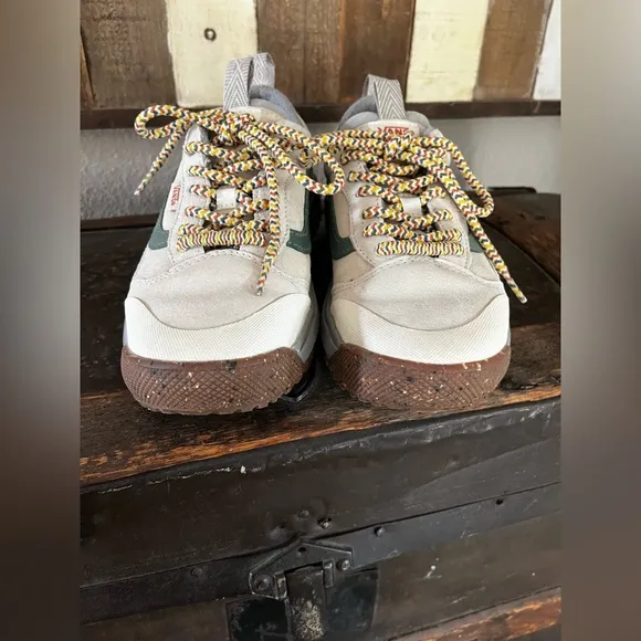 Vans Ultra Range MTE exo suede shoes