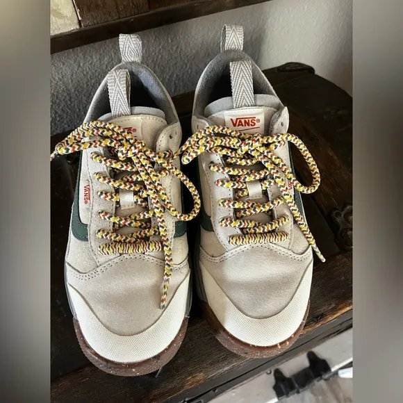Vans Ultra Range MTE exo suede shoes