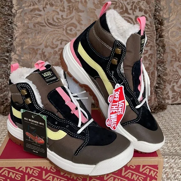 Vans Ultrarange Exo Hi Mte Canteen/Marshmallow WMN