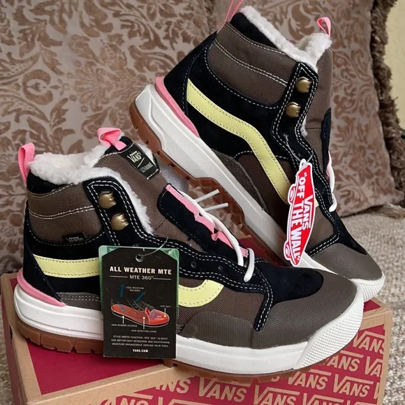 Vans Ultrarange Exo Hi Mte Canteen/Marshmallow WMN