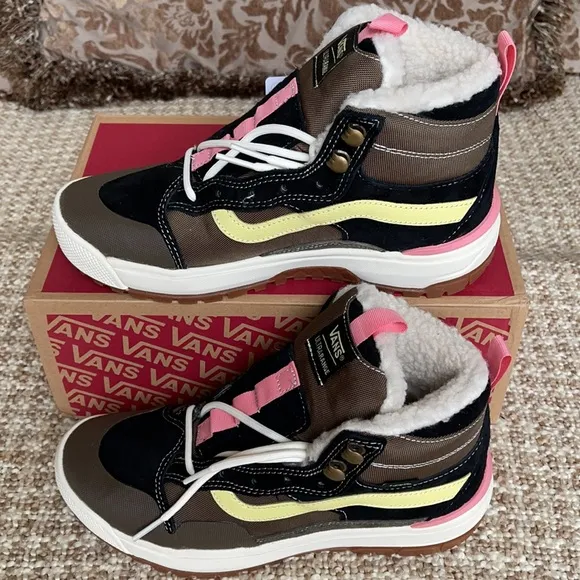 Vans Ultrarange Exo Hi Mte Canteen/Marshmallow WMN