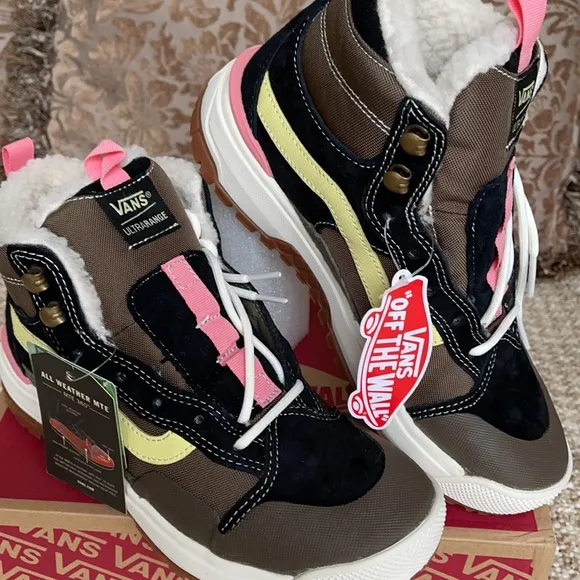 Vans Ultrarange Exo Hi Mte Canteen/Marshmallow WMN