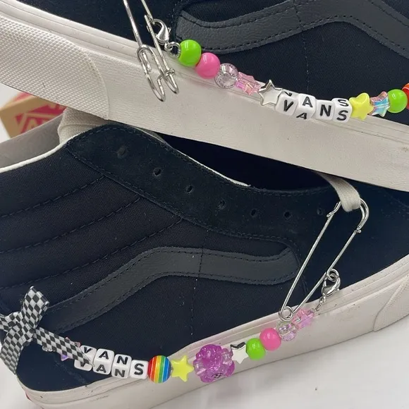 Vans WMNS Black High-Top Sneakers Sk8-HiVansware Black/True WhiteVN0A4BVT6BT