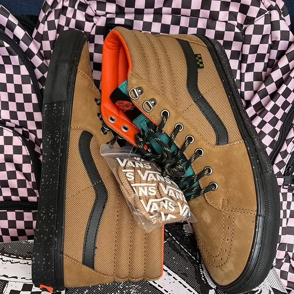 Vans WMNS Skate Sk8-HiOutdoor Brown/BlackVN0ASFCCY49Sneakers Boots