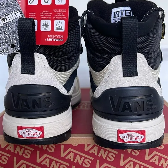 Vans WMNS Ultrarange Exo Hi Mte2 Marshmallow/BlackVN0A4BVSKIGSneakers Boots