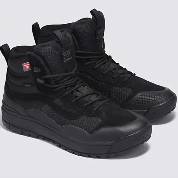 Vans WMNS Ultrarange ExoBlack/BlackSneakers MTE Boots VN0A4BVSBKA