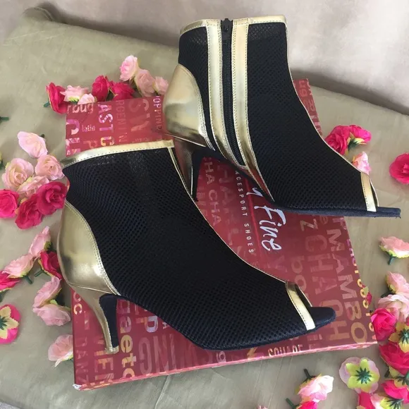 Very Fine Stiletto Dance Booties Sz 9.5