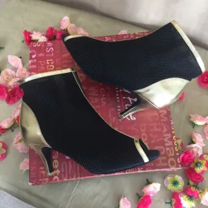 Very Fine Stiletto Dance Booties Sz 9.5