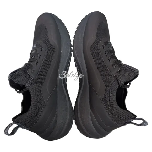 Vessi Stormburst Black Low Top Black Waterproof Dyma-Tex Knit Sneaker Womens 9