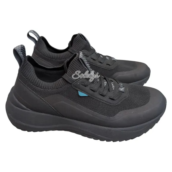 Vessi Stormburst Black Low Top Black Waterproof Dyma-Tex Knit Sneaker Womens 9