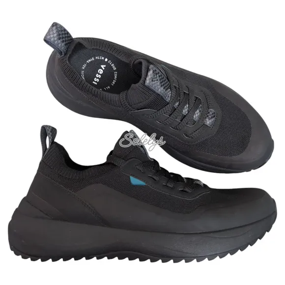 Vessi Stormburst Black Low Top Black Waterproof Dyma-Tex Knit Sneaker Womens 9