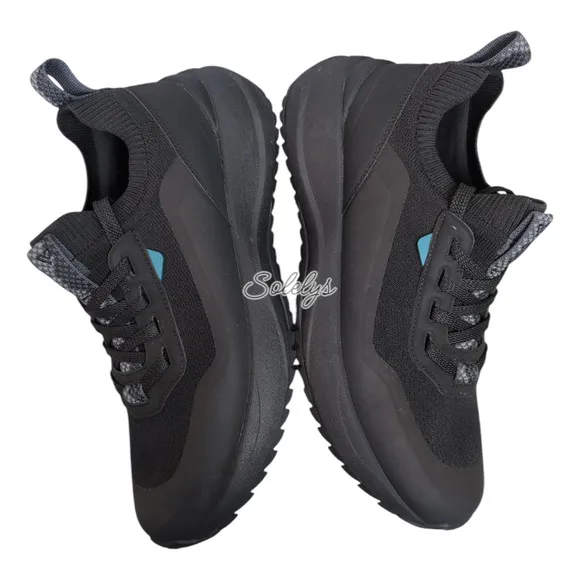 Vessi Stormburst Black Low Top Black Waterproof Dyma-Tex Knit Sneaker Womens 9