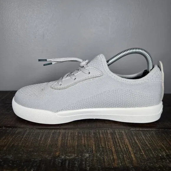 Vessi Weekend Sneaker Kids Size J4 Waterproof Shoes Sneakers Grey White
