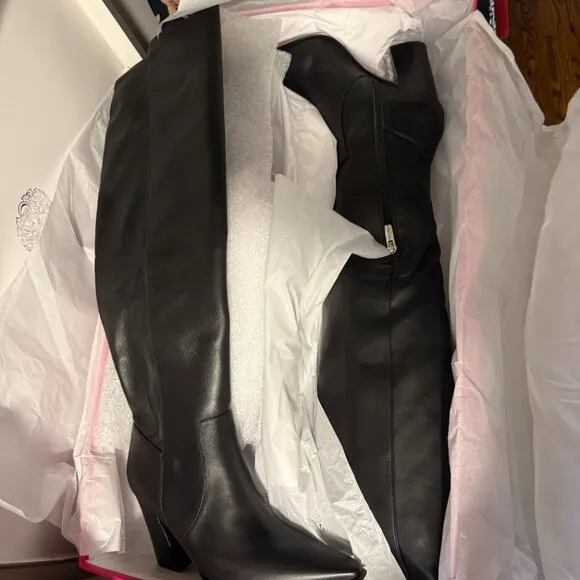 Vince Camuto Demerri Over The Knee Boot - 8 - NEW