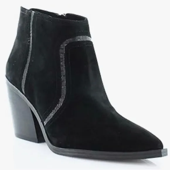 Vince Camuto Granda Suede Croc Print Trim Pointed Toe Ankle Bootie Boots Shoes
