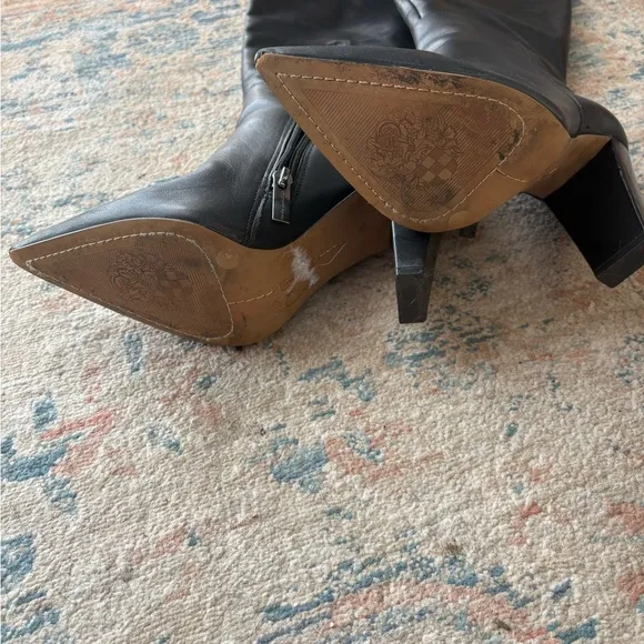 Vince Camuto “Minnada” Black Leather Boots – Women’s 7
