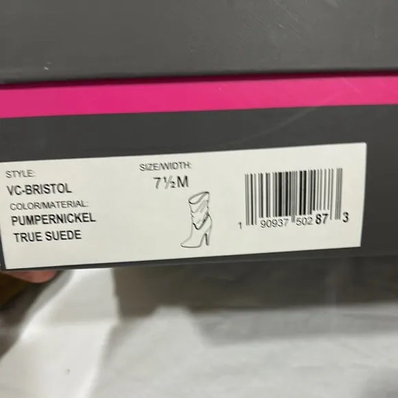 VINCE CAMUTO WOMENS BOOTS SIZE 7.5