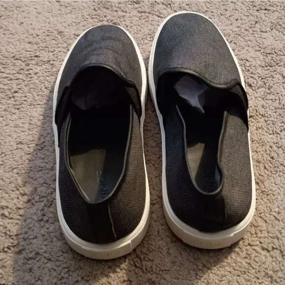 VINCE Preston FB Textured Fabric Canvas Slip On Shoes Womens Size 8 PRE-OWNED