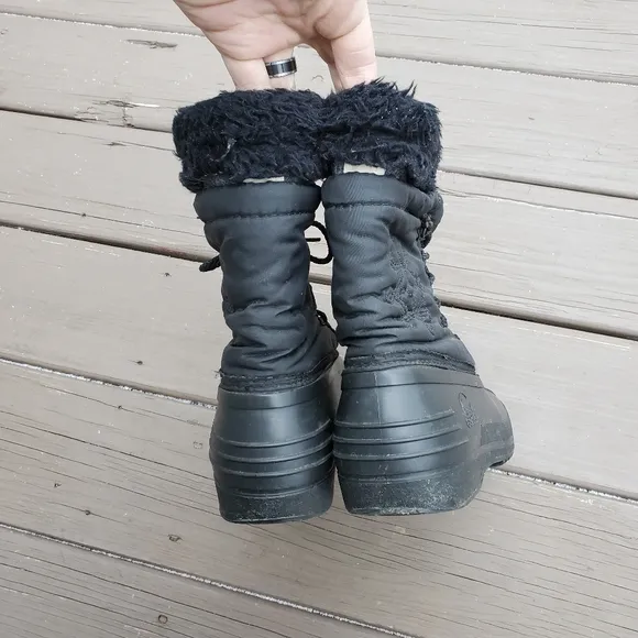 Vintage 90s y2k Sorel Black Snowflake Embroidered Waterproof Snow Winter Boots