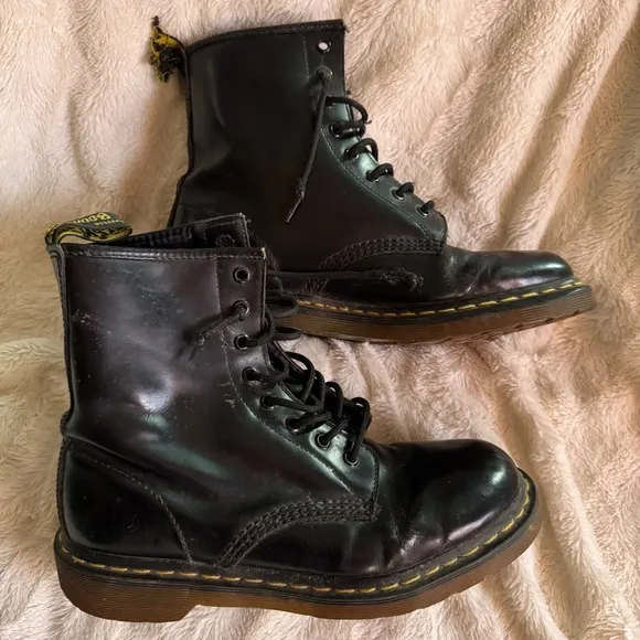 Vintage Dr. Martens 1460 boots black