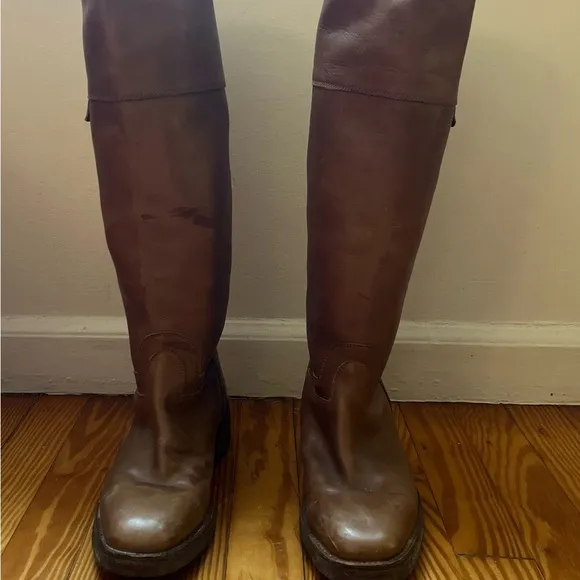 Vintage Gucci Men’s Brown Leather Crepe Sole Boots