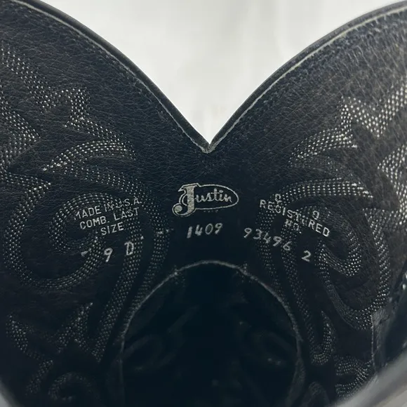 Vintage Justin Black Leather Embroidered Cowboy Boots