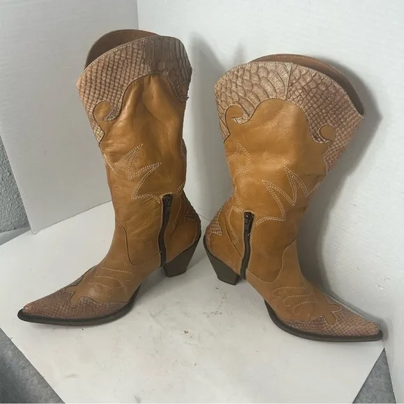 Vintage Women’s Western Cowgirl Leather Boots Made in Italy 37 EU 6.5 US Pointed
