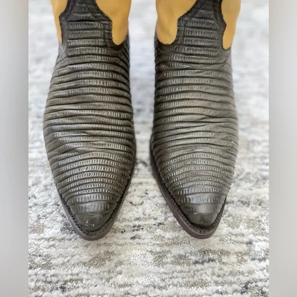 Vintage Yield Two-Tone Cowboy Boots Men 9.5 EE Brown Yellow Leather Ostrich Rare