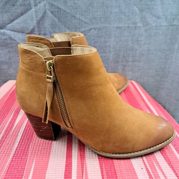 Vionic Boots Women Brown Leather Size 9