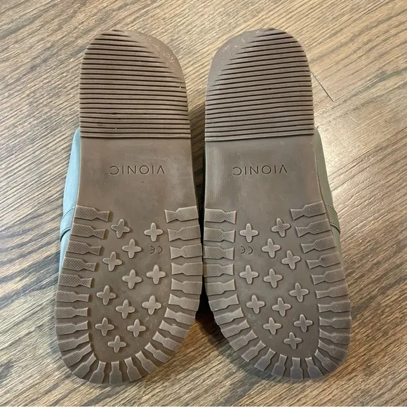 VIONIC Georgie Green Leather Slip On Flat Mules Shoes Women’s 8.5
