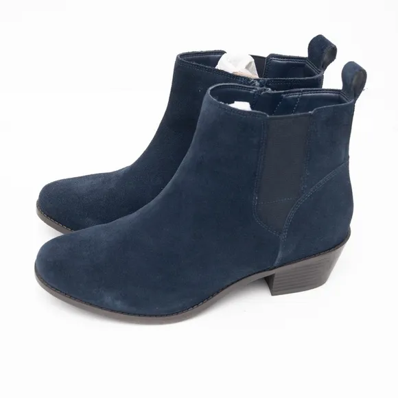 Vionic. Roseland Waterproof boot. Wide Width.