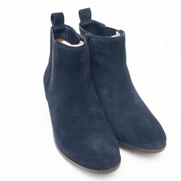 Vionic. Roseland Waterproof boot. Wide Width.