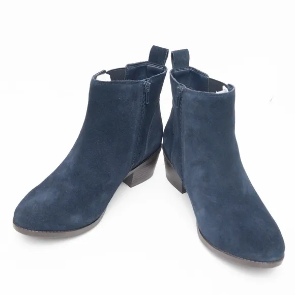 Vionic. Roseland Waterproof boot. Wide Width.