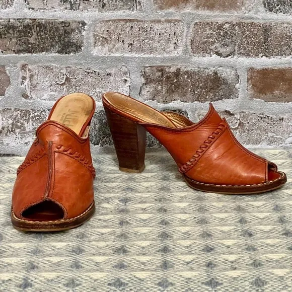 Vtg‎ Nicole Made in Brasil Cognac Leather Mules Peep Toe Chunky Heel