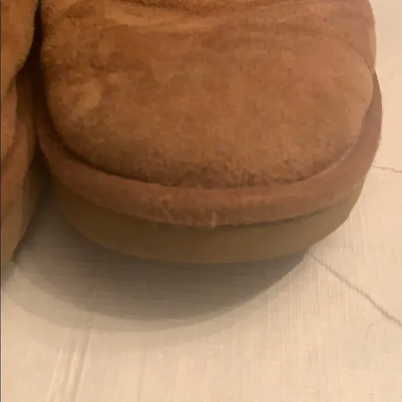 Women’s Bailey Ugg Boots - Size 9