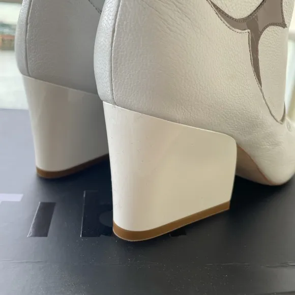 Women’s boots by Tibi, color: bright white, size:8,5