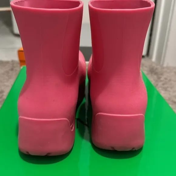Women’s Bottega Veneta Puddle Boots