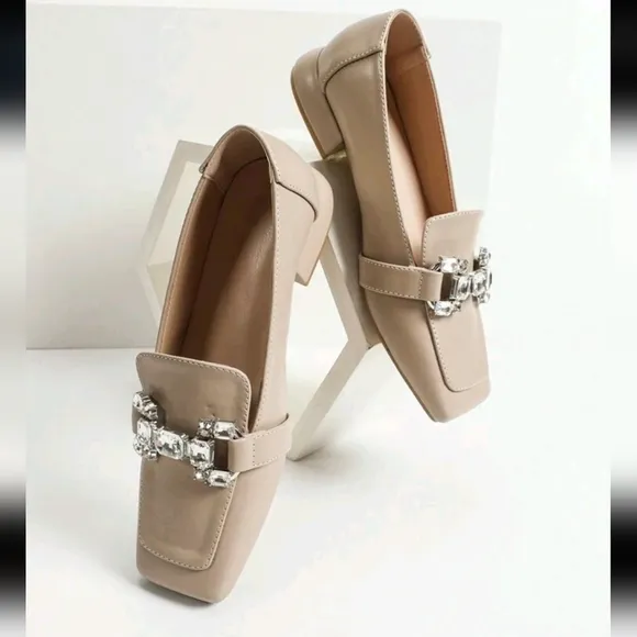 Women's Hardware Decor Low Heel French Elegant Casual Commute Versatile Loafers