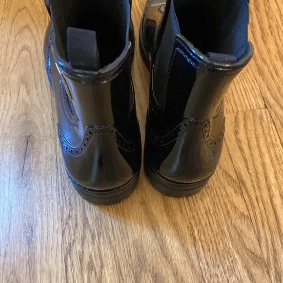 Women’s Matt &amp; Nat DENVER VEGAN RAIN BOOTS Sz 40 US 9 New!